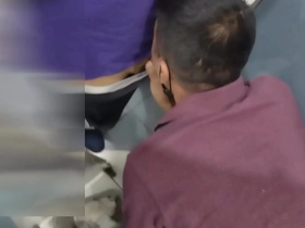 Macho se traga mi verga en los baños públicos korean anime gay porn