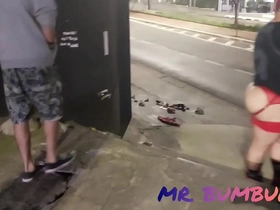 Cafuçu f1 entra na putaria com uma puta rabuda e um leke de bobeira (completo no red e subscrição) gay hot ridicule porn