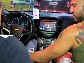 Motorista de uber ganha mamada no carro e pede pra fuder minha bunda em casa ( brunohot25 ) elated porn japan exfeed
