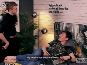 Condom free - young cheating twink nearly gets caught by boyfriend gaydar taiwan gay porn