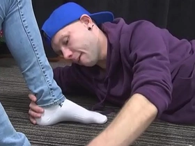 Gizzy and tristan christmas hot toe sucking gay porn korean blowjob