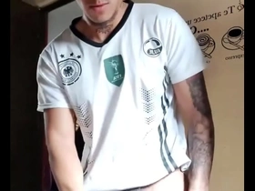 Hetero curioso me muestra su verga japan gay porn coat