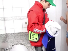 O motoboy do ifood (parte 1) chinese solo gay porn