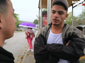 Mlk edu mostrando tudo nos bastidores da hot boys gay porn hot anime