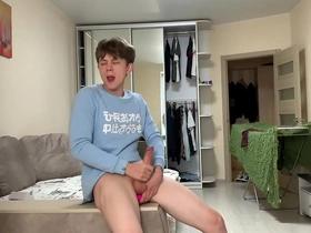 Virgin straight boy uses a sex kickshaw for the prime time!! / big dick (23cm) / future gay porn japan