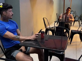 Devolveu o celular e foi pago com foda gay hot porn thai
