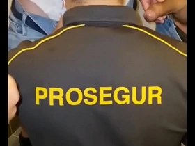 Segurança fazendo banheirao japan situation porn gay