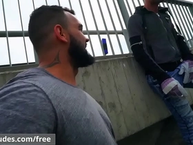 Ivo kerk roman baren swap blowjobs as cars cruise by - realitydudes korean public gay porn