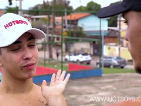 Amigos fodendo o novinho safado chinese roommate gay porn