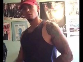 Chakal enseñando verga porn massage asian gay